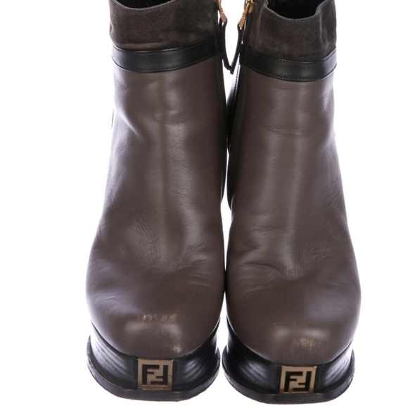 FENDI Fendista Taupe Platform Wedge Ankle Leather and Suede Boots with gold logo - Picture 2 of 3